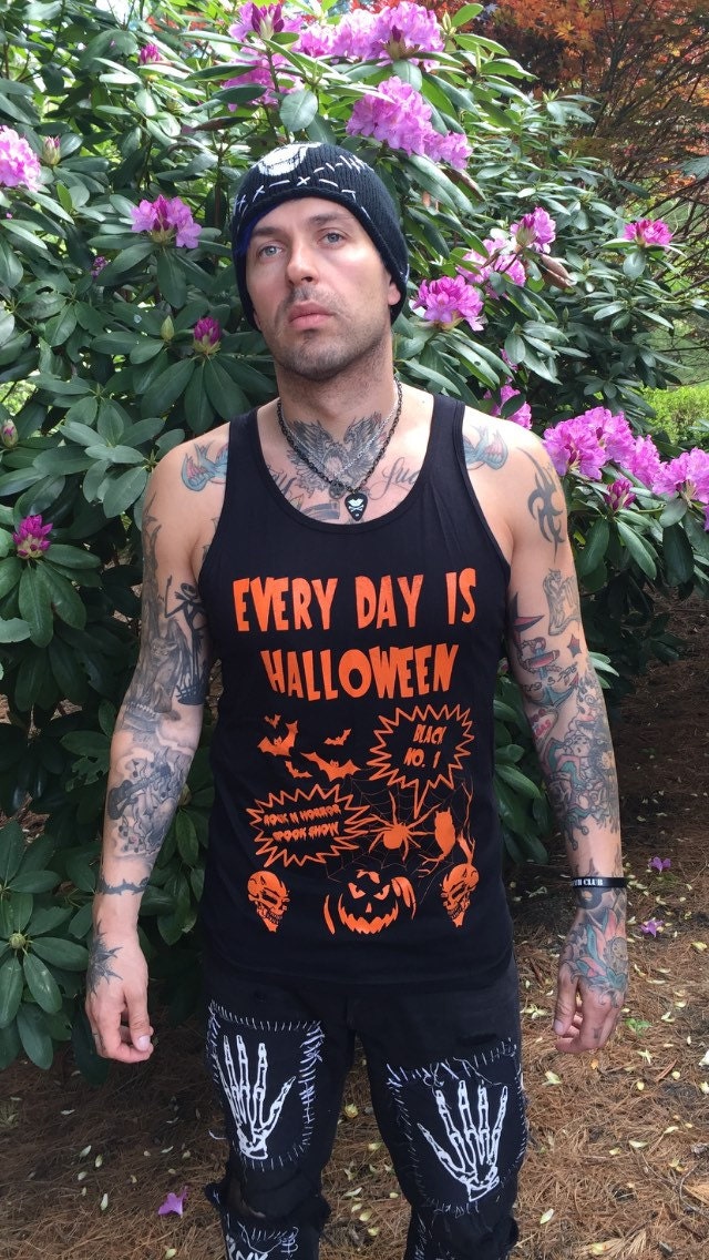 Jeder Tag Ist Halloween - Unisex Tank von RockNhorrorApparel