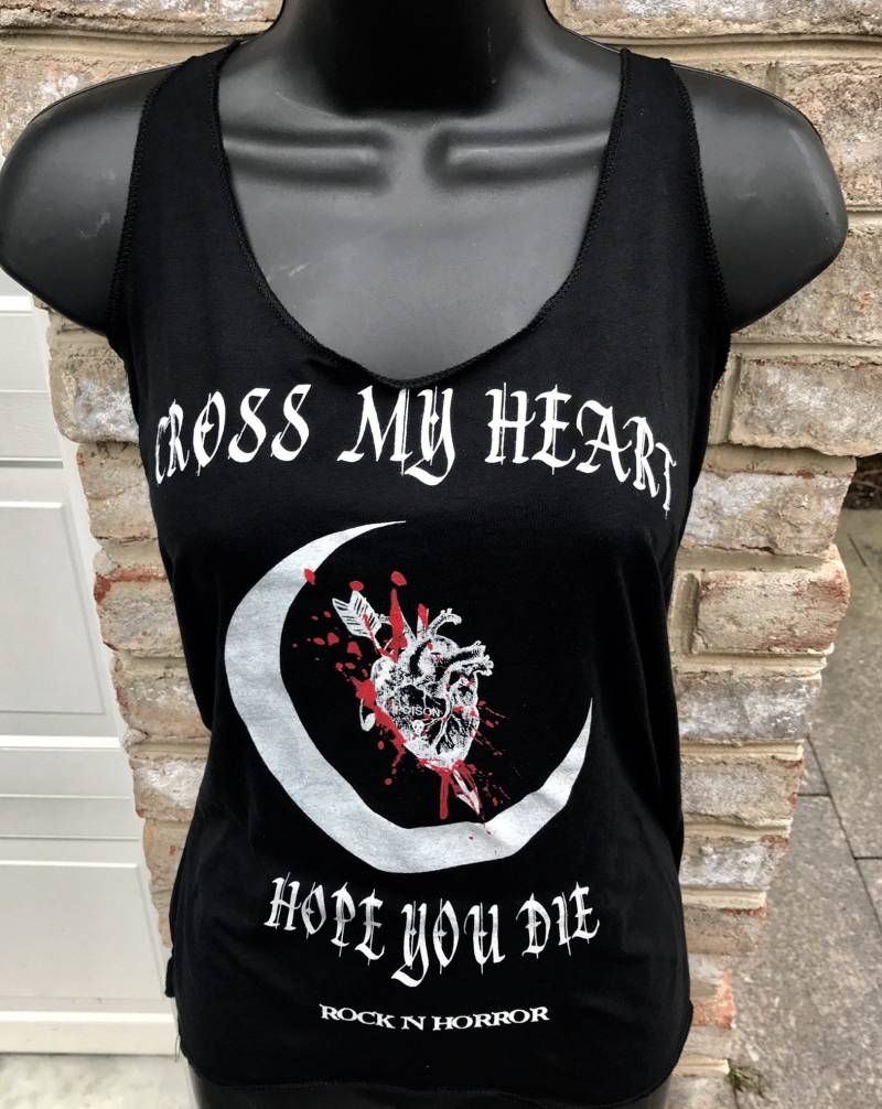 Kreuz Mein Herz Racerback Tank Kreuz Mein Herz Racerback Tank von RockNhorrorApparel