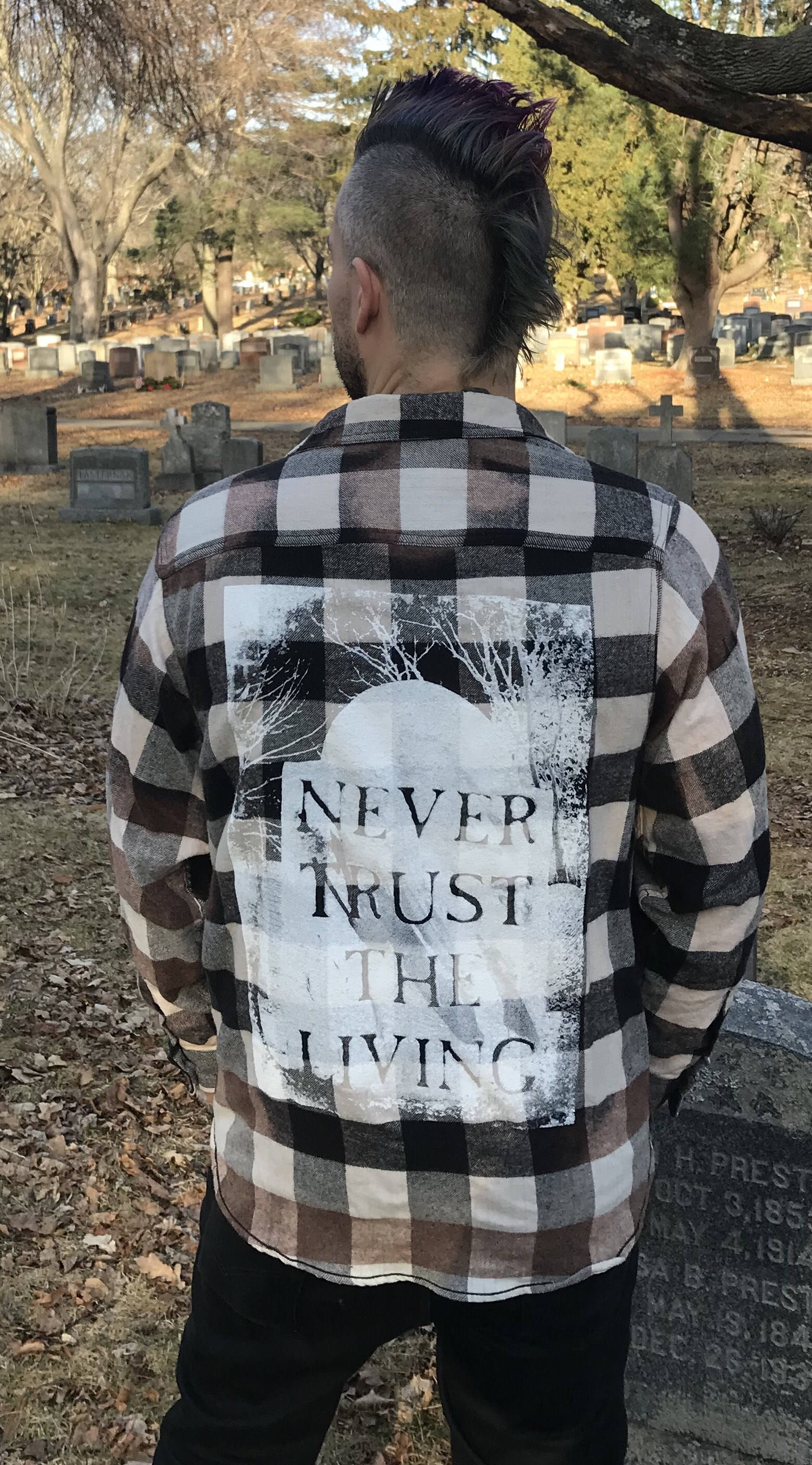 Vertrauen Sie Niemals Dem Lebenden Acid Wash Flanell von RockNhorrorApparel