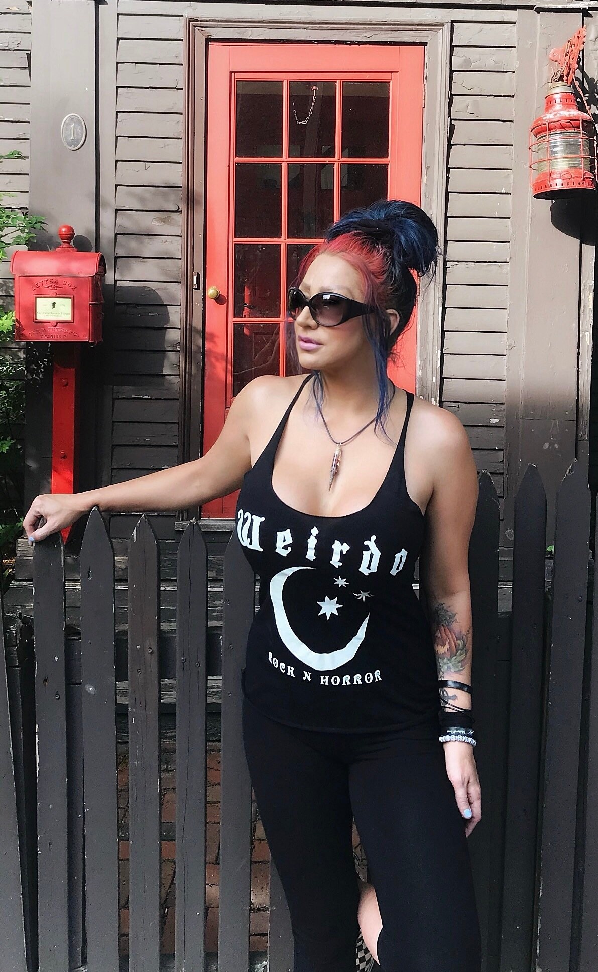 Weirdo Racerback Tank von RockNhorrorApparel