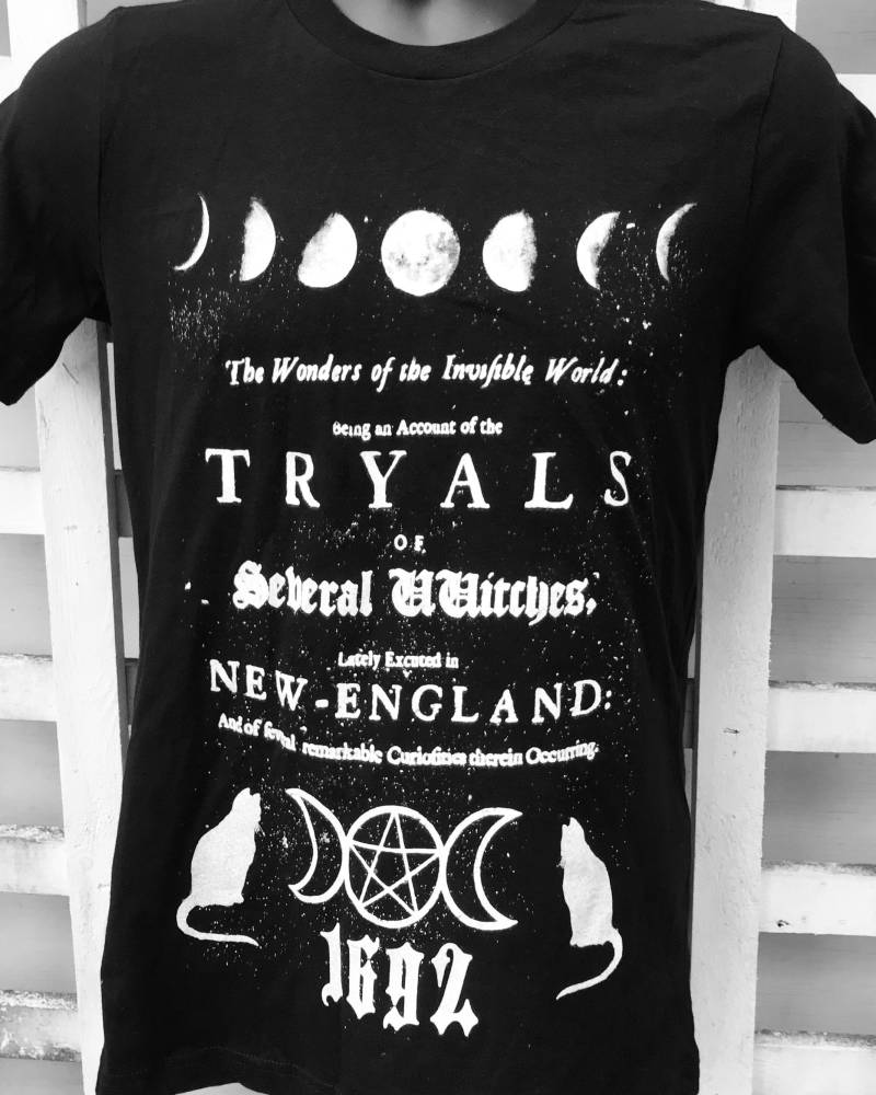 Weißes T-Shirt von RockNhorrorApparel