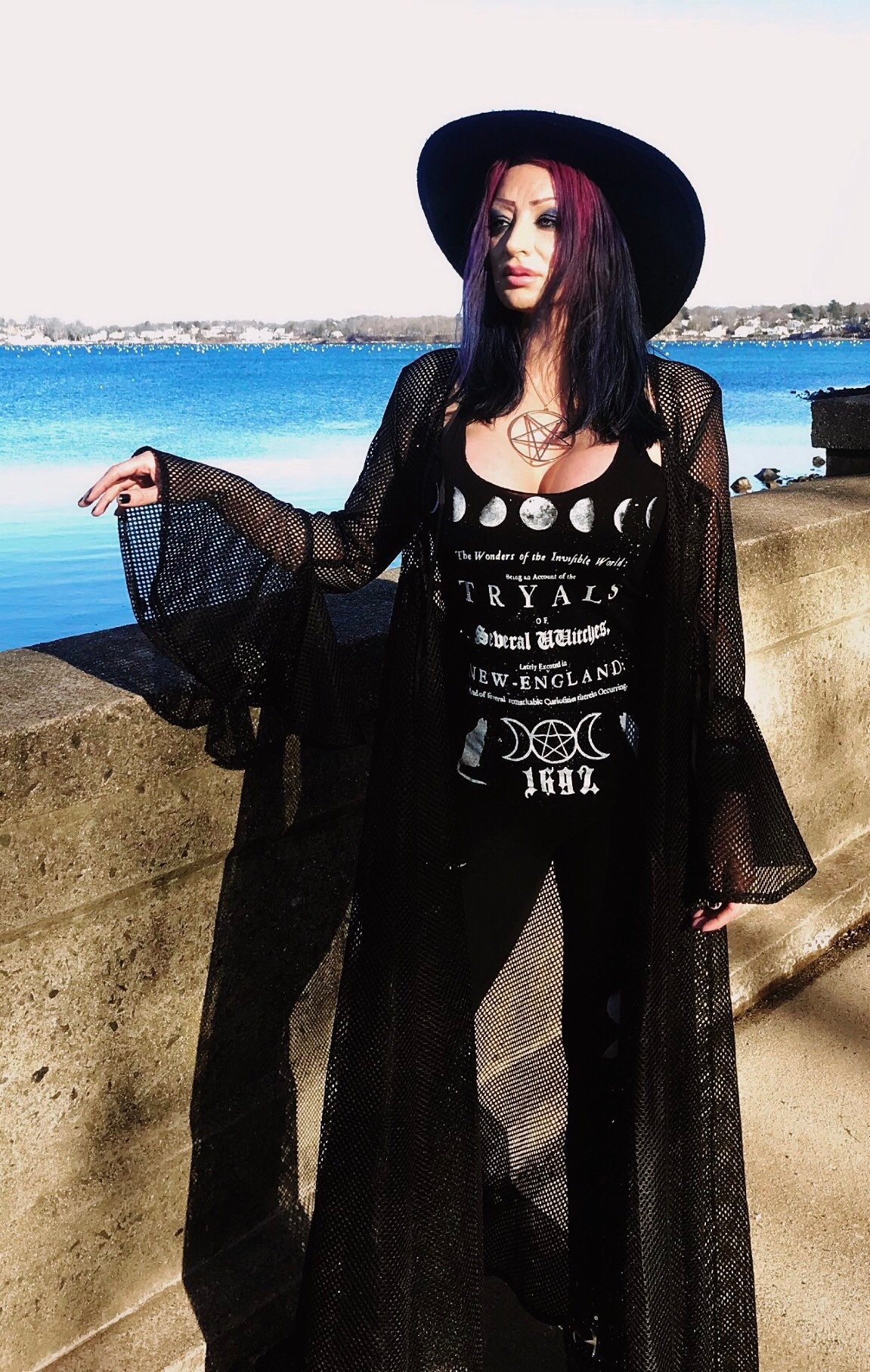 Witch Tryals Racerback Tank-Top von RockNhorrorApparel