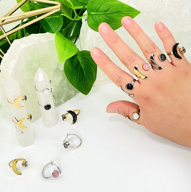 Crystal Moon Mit Akzentringen - Verstellbare Galvanisierte 24K Gold/Versilberte Ringe Crystal Moon Mit Akzentringen - Verstellbare Galvanisierte 24K Gold/Versilberte Ringe von RockParadise