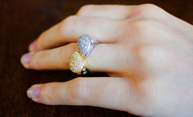 Beeindruckender Diamant. 22K-20K Solides Schweres Zweifarbiges Gold. Designer Ring. Größe 7 von RockRichGems