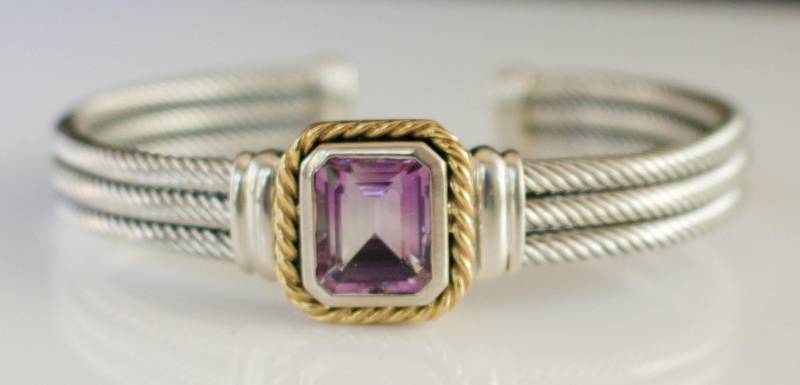 Designer-Stil Sterling Silber Mit 14K Solid Gold Akzent Und Amethyst Manschette Armband von RockRichGems