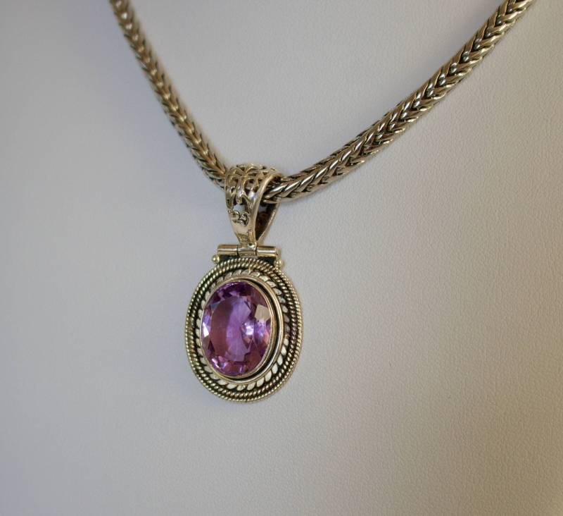 Elegante Handgefertigte Sterling Silber Mit Echten Amethyst Anhänger von RockRichGems