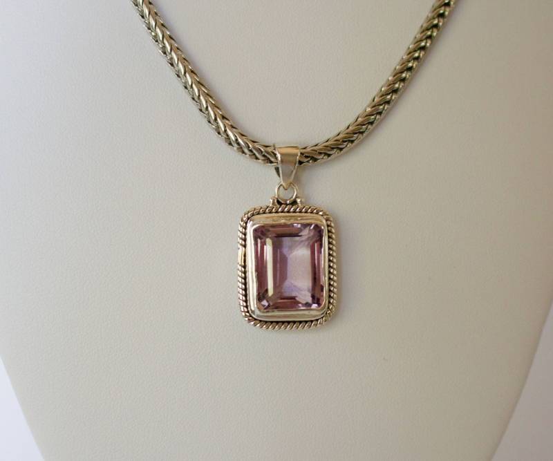 Elegante Sterling Silber Mit 18 X 14 Mm Smaragd Geschnitten Rosa Amethyst Anhänger von RockRichGems