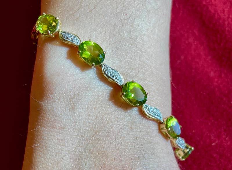 Silber. Peridot. Diamant. Elegantes, Massives 585Er Gold Mit Peridot Und Diamant Akzenten. 19 cm von RockRichGems