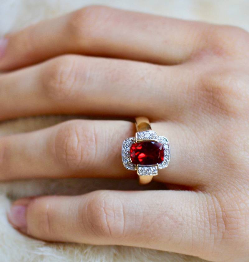 Wunderschöner Echter Makelloser Roter Labradorit | Andesin Und Diamanten in Massivem 14K Zweifarbigem Ring. Größe . 5.5 von RockRichGems