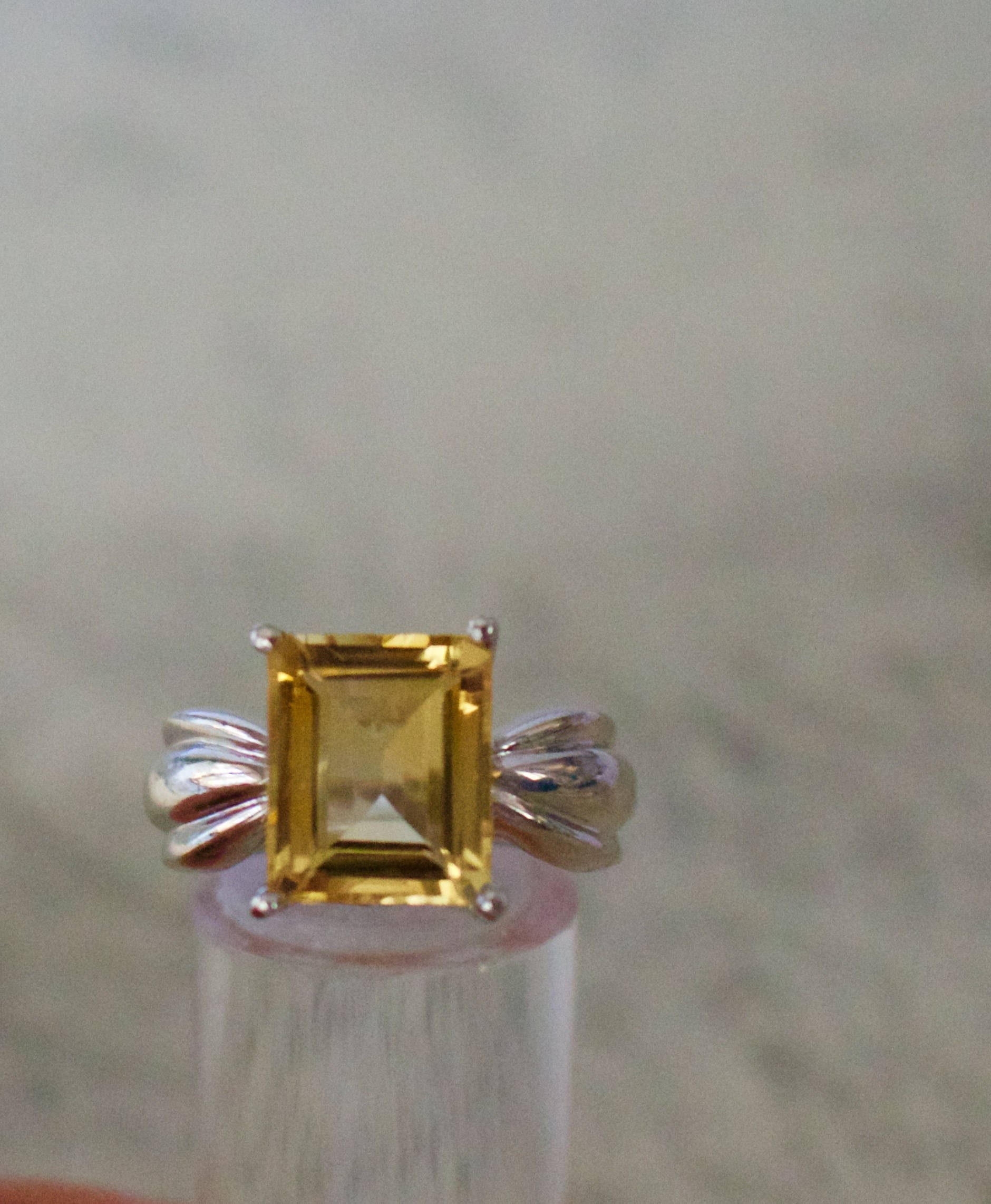 sterling Silber. Citrin. Wunderschöner Silber Und Echter Smaragd Geschnittener Citrin Ring. Größe 7, 5 von RockRichGems