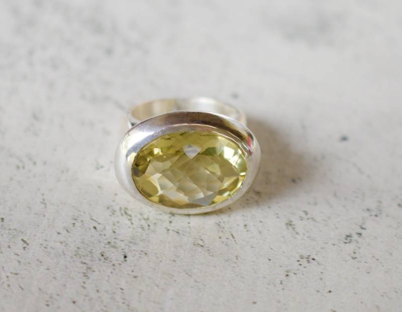 sterling Silber. Zitronenquarz. Elegant Silber Ring Mit Riesigen 22 X 16 Mm Lemon Quarz Grösse 9 von RockRichGems