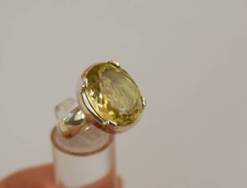 sterling Silber. Zitronenquarz. Hübscher Ring Aus 925Er Silber Und Lemonquarz. Größe 6 von RockRichGems