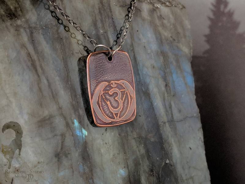 Drittes Auge Chakra Anhänger Esoterik Schmuck von RockSpiritStudio