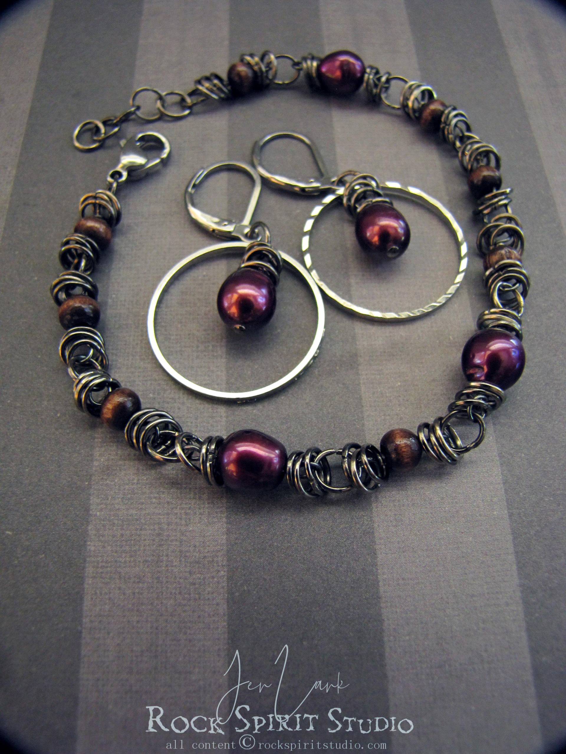 Süßwasserperlen Armband Und Ohrringe Violett Rot Schmuckset, Passendes Schmuck, Gothic Vampire Inspiriert - Ruby Blush von RockSpiritStudio