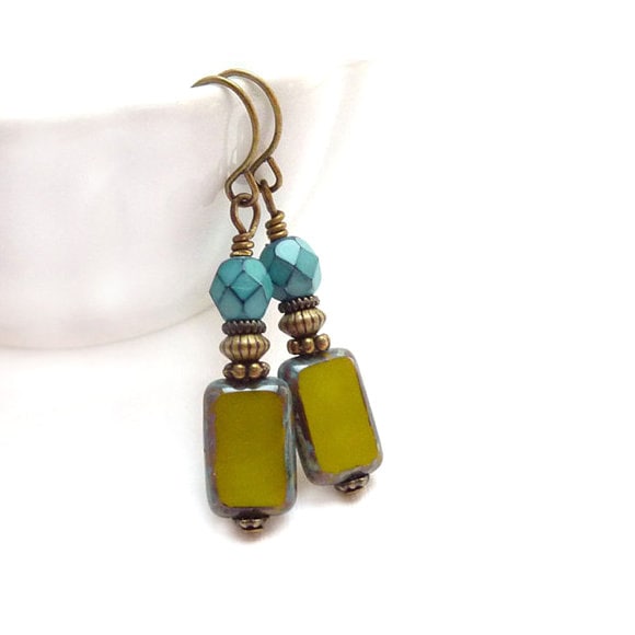 Grüne Glasohrringe - Türkis Aqua Avocado Picasso Czech Glass Zierliche Tropfen Ohrringe Yoga Schmuck Grüne Glasohrringe - Türkis Aqua Avocado Picasso Czech Glass Zierliche Tropfen Ohrringe Yoga Schmuck von RockStoneTreasures