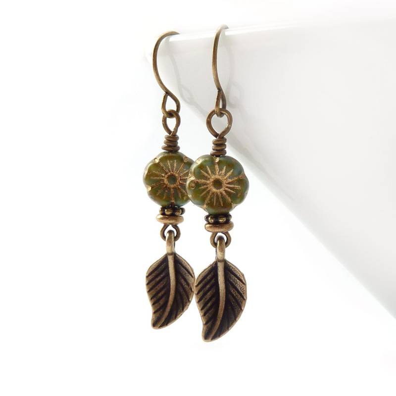 Oliv-Grün Blatt Ohrringe - Picasso Glas Blume Perlen Rustikale Schmuck Boho-Yoga Oliv-Grün Blatt Ohrringe - Picasso Glas Blume Perlen Rustikale Schmuck Boho-Yoga von RockStoneTreasures