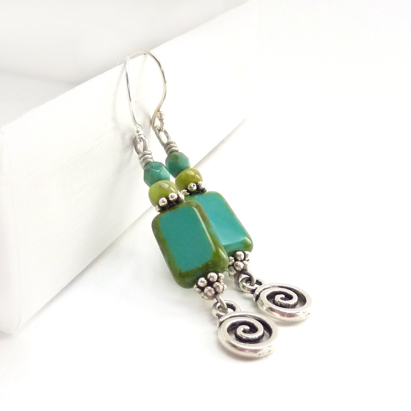 Türkis & Silber Ohrringe - Picasso Rechteck Glasperlen Boho Anhänger Türkis & Silber Ohrringe - Picasso Rechteck Glasperlen Boho Anhänger von RockStoneTreasures
