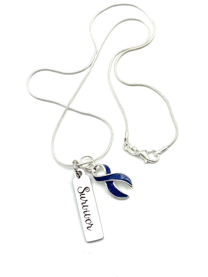 Colitis, Crohn, Darmkrebs, Enddarmkrebs, Darmkrebs Überlebende Halskette - Dark Navy Blue Ribbon Überlebend Geschenk Colitis, Crohn, Darmkrebs, Enddarmkrebs, Darmkrebs Überlebende Halskette - Dark Navy Blue Ribbon Überlebend Geschenk von RockYourCauseJewelry