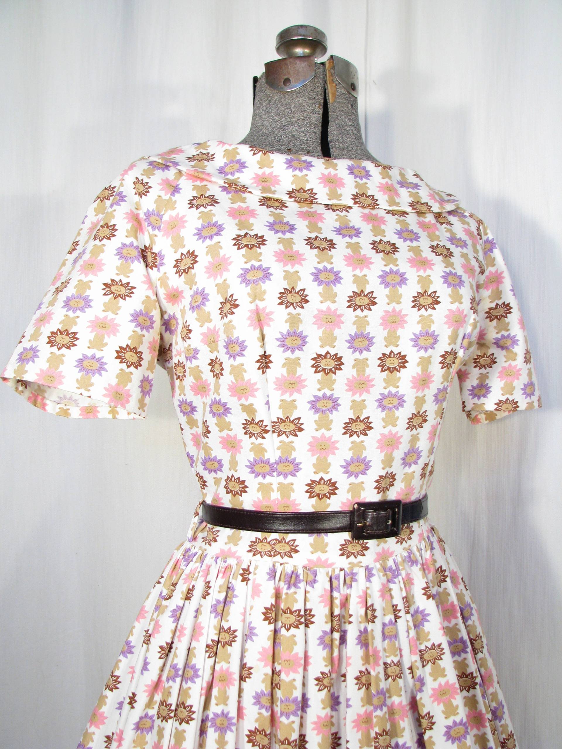 1950Er Jahre Kleid, Hier Kitty Kitty, Vintage 50Er Tageskleid Aus Neuheit Löwenkatzendruck Baumwolle von RockabillyRavenVtg