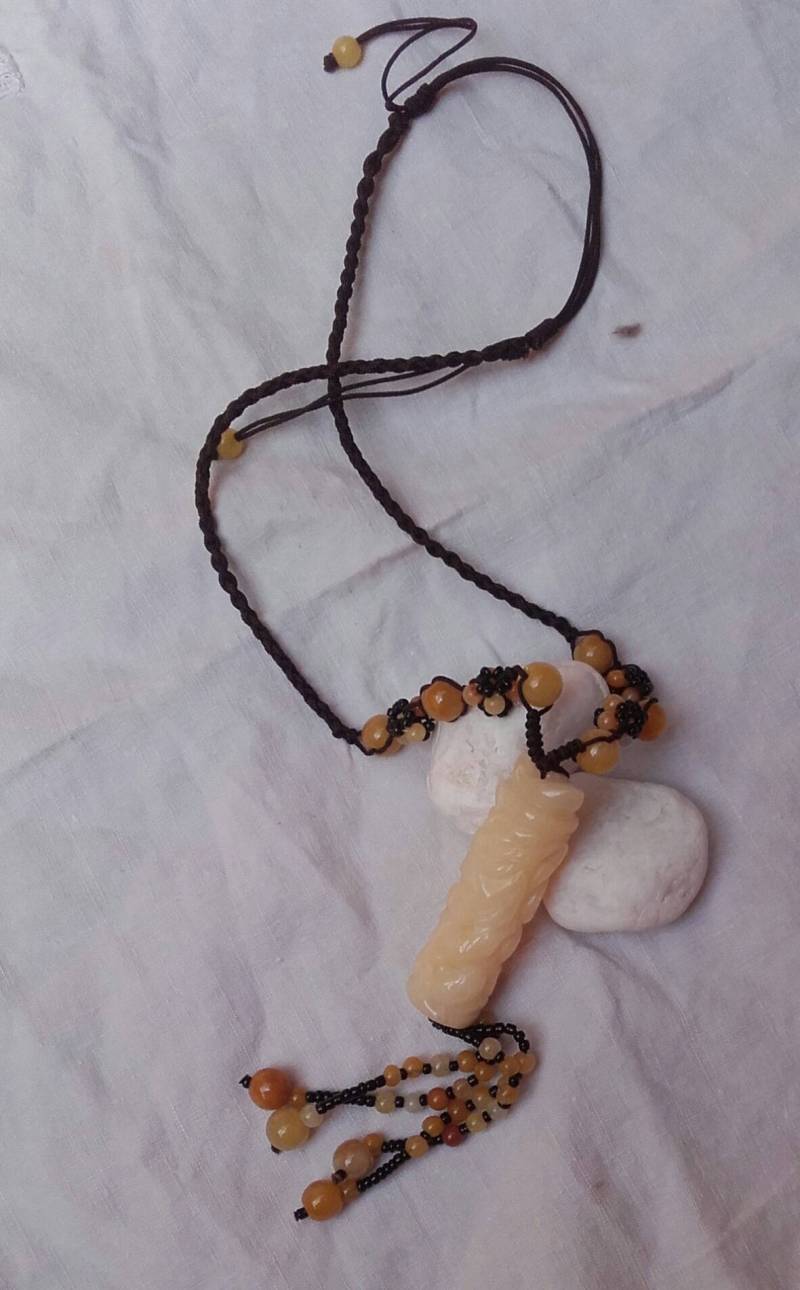 Jade Makramee Halskette Verstellbar Geschnitzt Qualität Kugeln Yoga Frieden Von Ihr von RockandRoseBijou