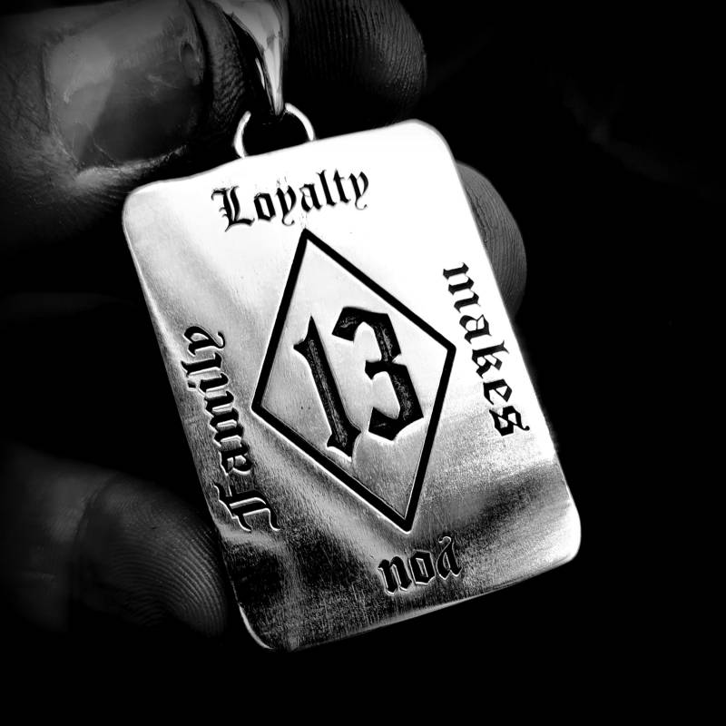 13 "Loyalty Makes You Family" Anhänger 925 Silber Tiefengravur Rockerschmuck, Männerschmuck von Rockerschmuck666
