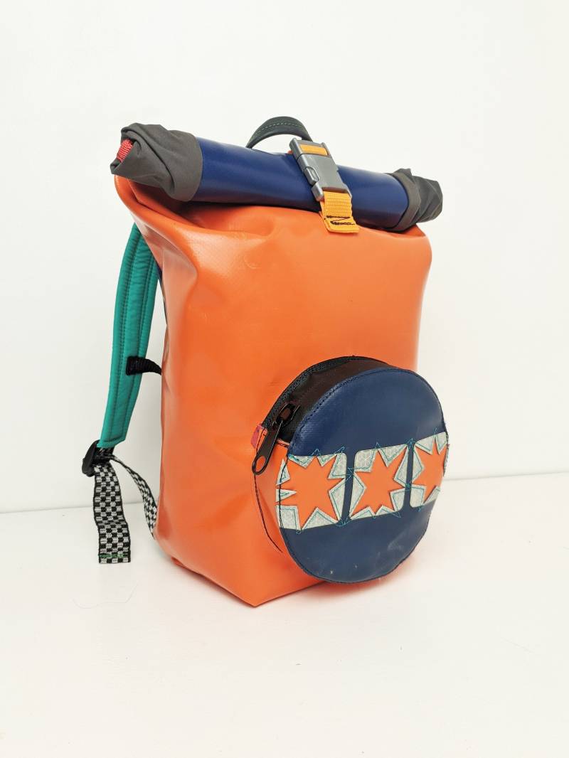 Upcycled Kinder Plane Rolltop Rucksack Alter 3-6 Jahre von RocketcrunchShop