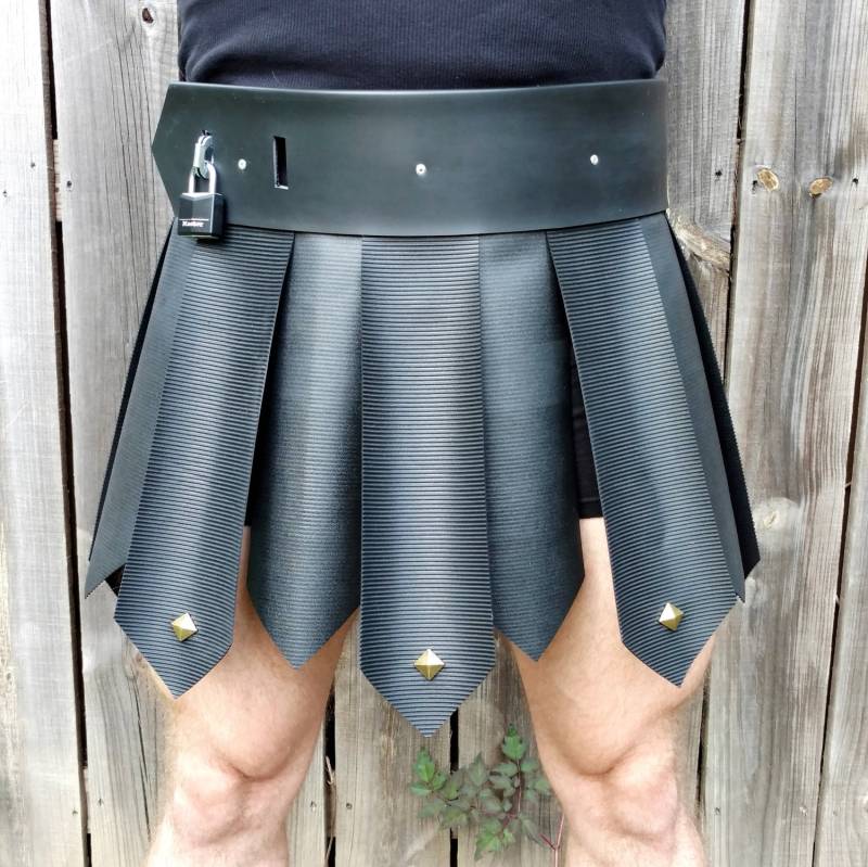 Gladiator Rock Mit Gürtel, Black Rubber von RocketdogRags