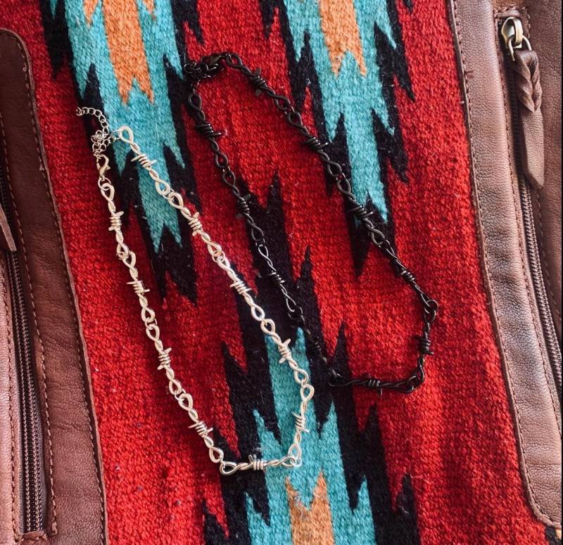 Stacheldraht Halskette, Halsreif, Western Style Schmuck von Rockin3AWesternWear