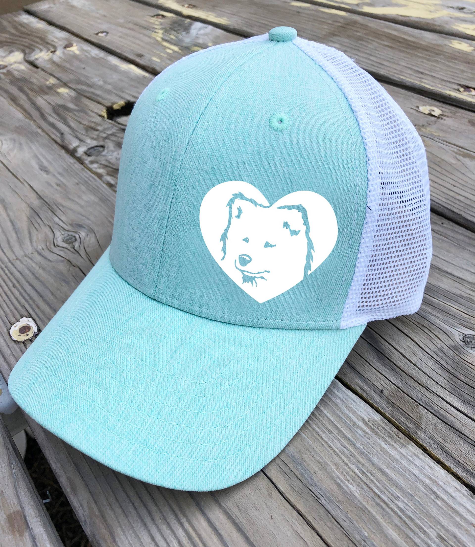 Samoyed Heart Trucker Hut von RockinDaDogs