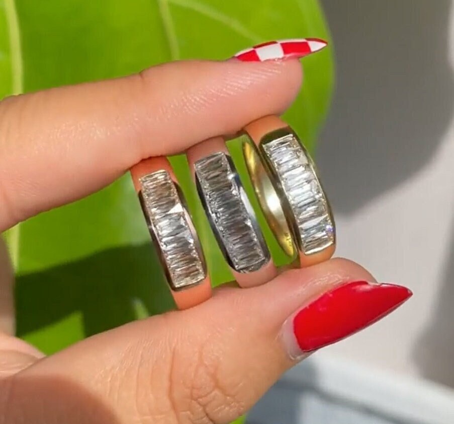 Baguette Moissanit Ehering Damen, Channel Set Eternity Ring, Breites Band Silber Einzigartige Jubiläumsbänder, Versprechen Ring Für Sie von RockingJewels