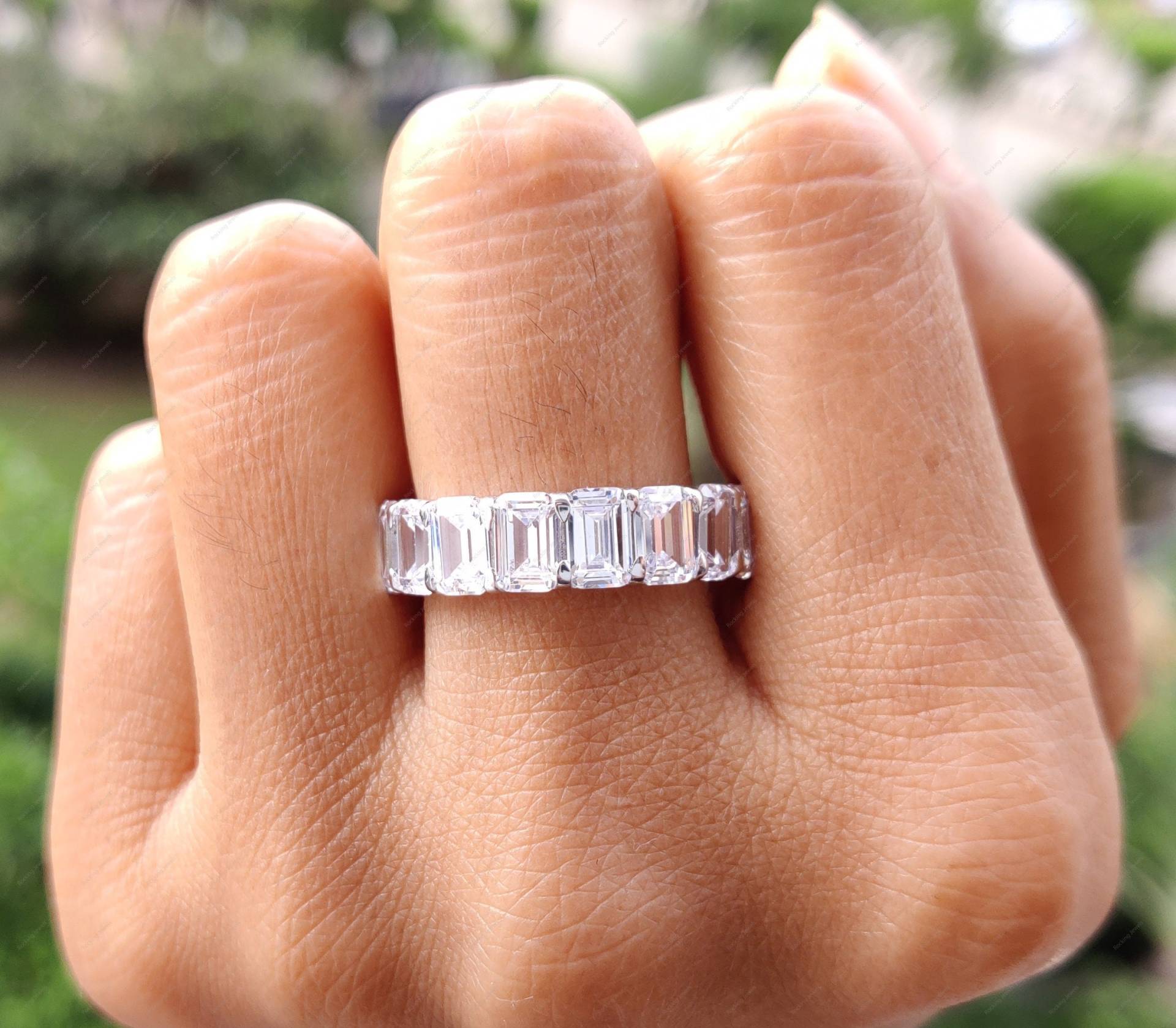 Full Eternity Hochzeitsband Damen, 6x4 Mm Smaragdschliff Diamant Ring, Jahrestag Geschenk, Stapelringe Für Frauen, Freundin Geburtstag Geschenk Ring von RockingJewels