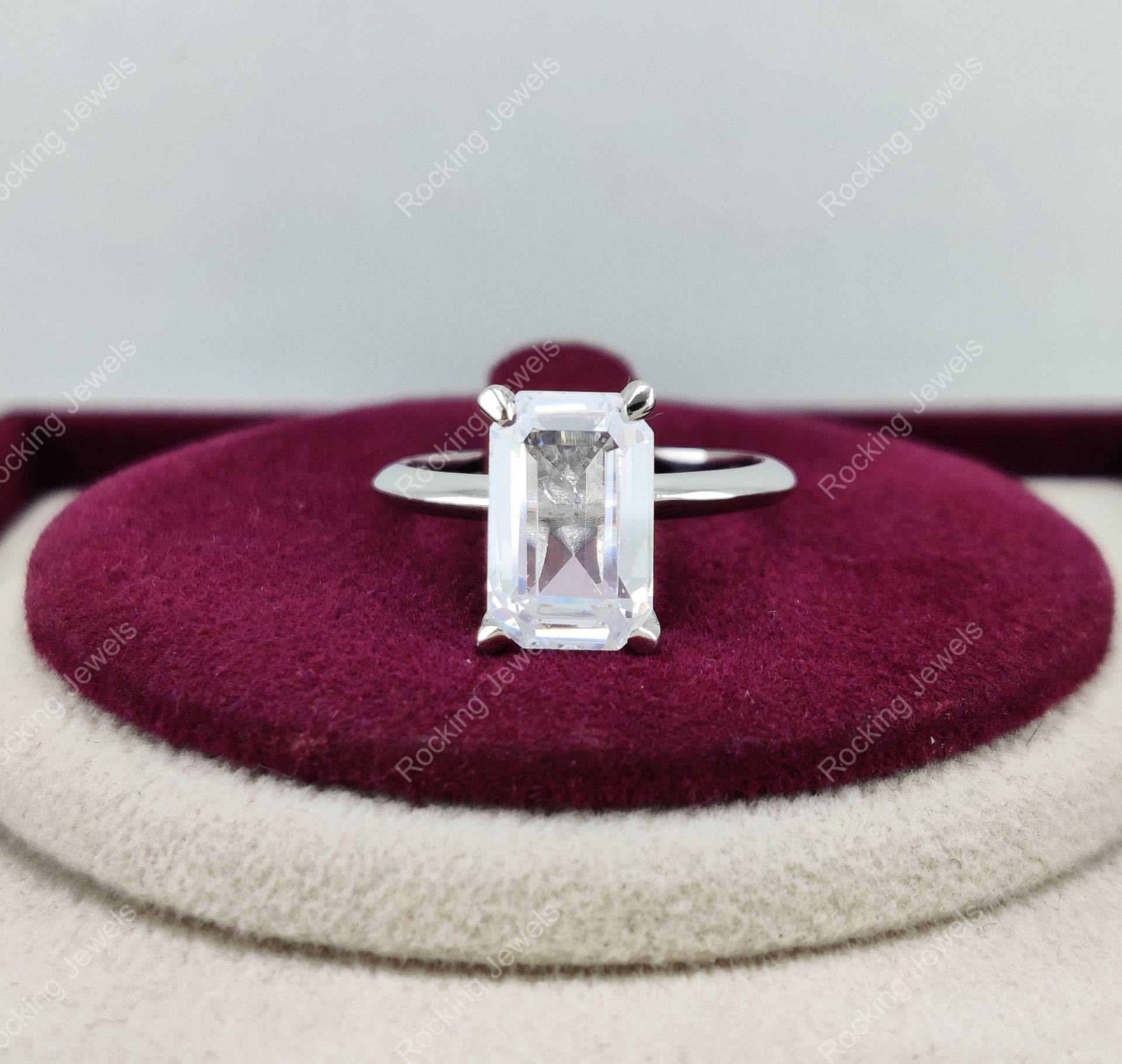 Längliche Smaragd Verlobungsringe, Solitär Ehering, Rechteck Cz Diamant Ring, Schlichte 925 Silberringe Für Frauen, Versprechensring von RockingJewels