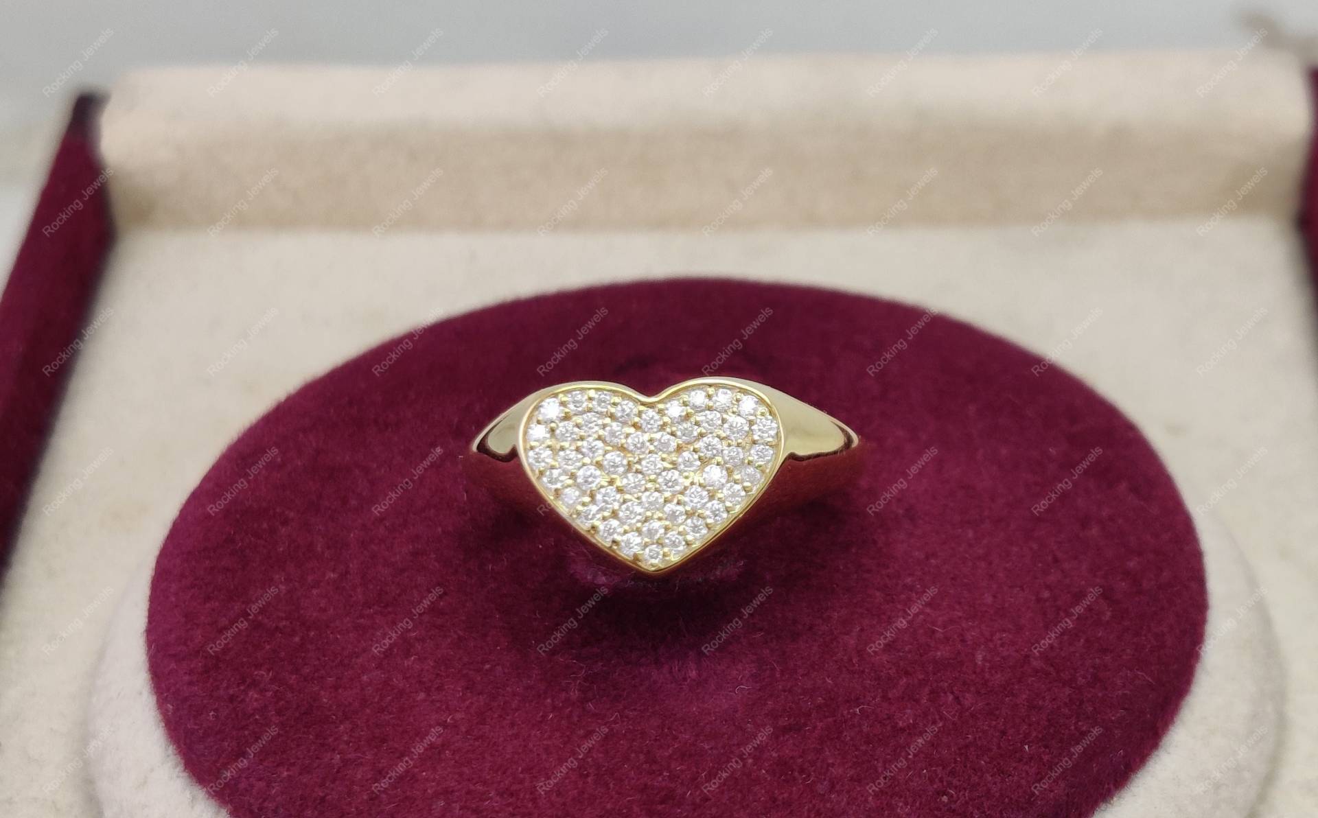 Pave Moissanit Diamant Signet Ring, Gold Filled Statement Herz Cluster Einzigartiges Geschenk Für Tochter, Pinky Ringe Frauen von RockingJewels