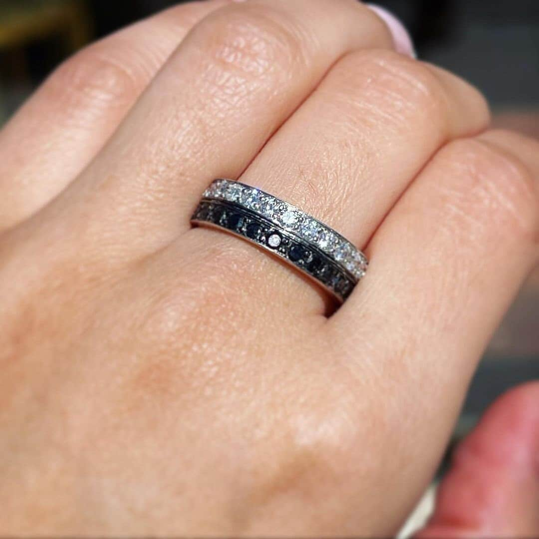 Schwarzes Und Weißes Diamant Ehering, Cz Halb Ewigkeit Band, Schwarze Onyx Jubiläumsbänder Frauen, Vintage Versprechen Ring, 925 Silber von RockingJewels