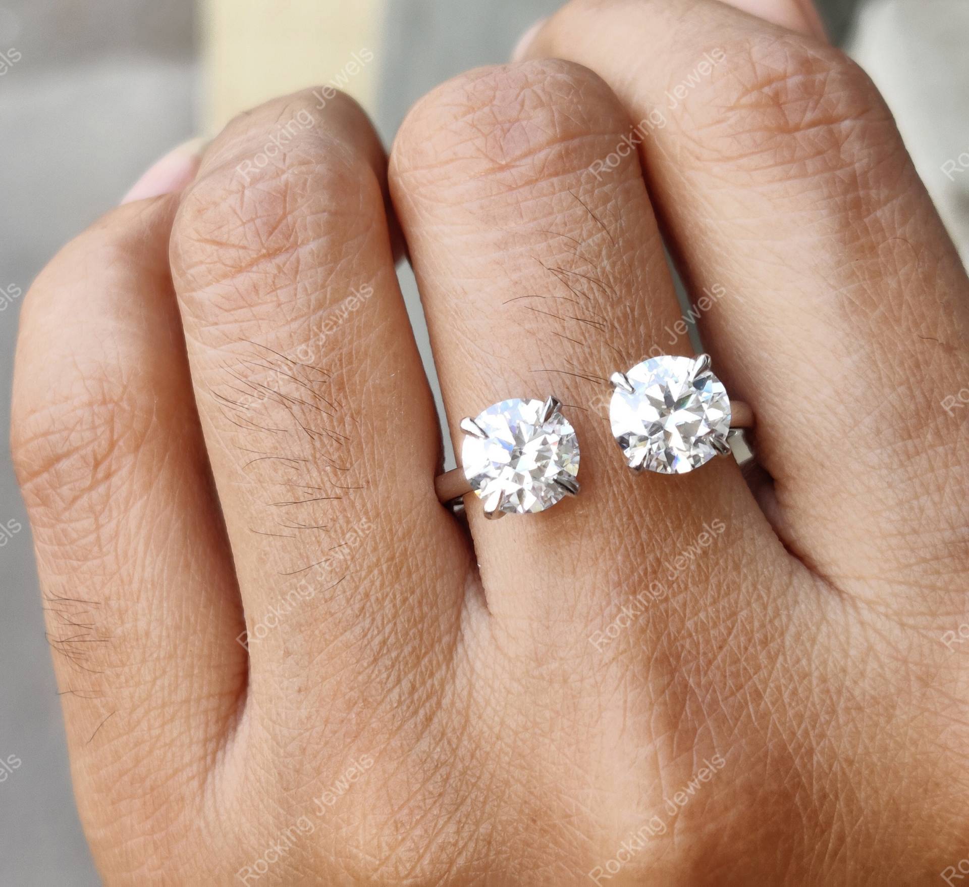 Toi Et Moi Moissanite Ring, Zwei Stein Verlobungsring, Offener Manschettenring, Einzigartige Versprechensringe Für Frauen, Jahrestagsgeschenk von RockingJewels