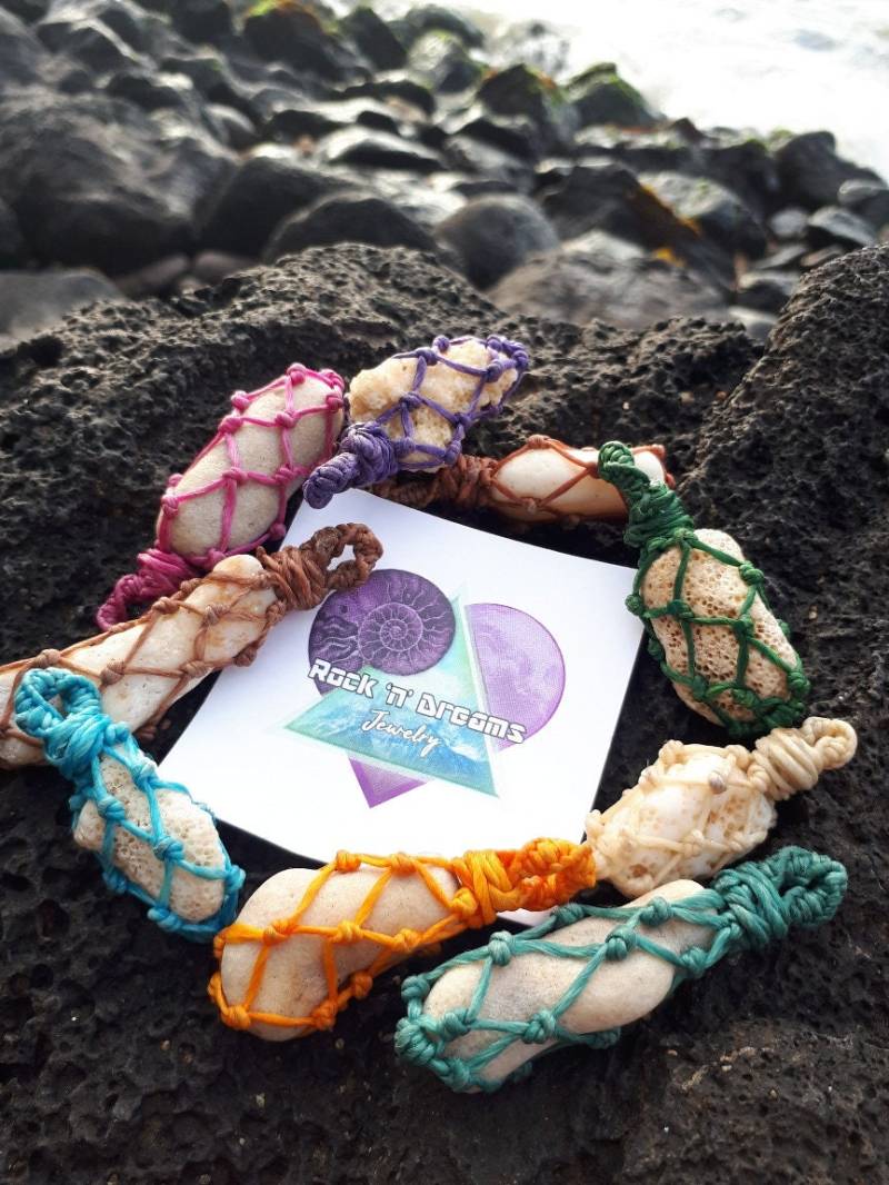 Koralle Anhänger Farben Des Regenbogens von RocknDreamsJewelry