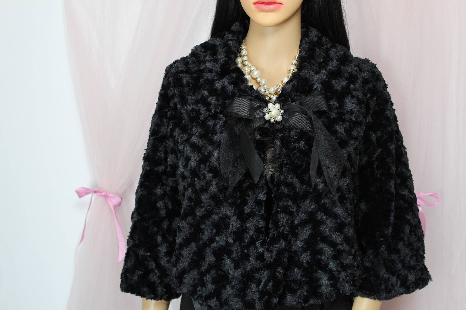 Schwarzer Faux Peacoat von RocknGlittzVintage