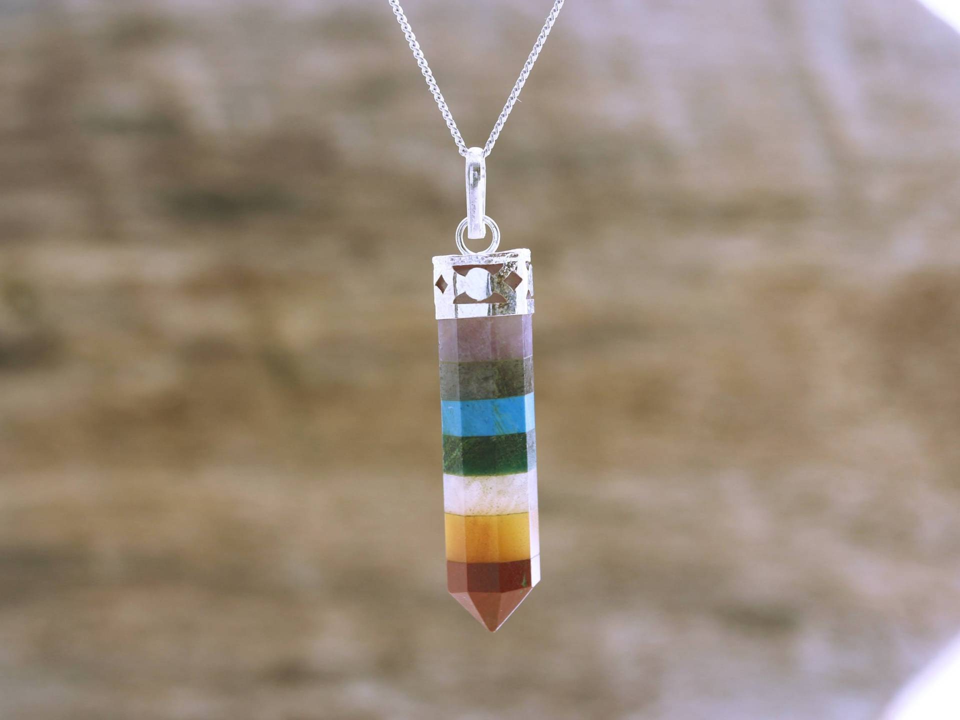 Sieben Chakren Meditations-Halskette. Chakra-Punkt. Chakra-Edelstein Sieben Chakren Meditations-Halskette. Chakra-Punkt. Chakra-Edelstein von RocksAndRollJewelry