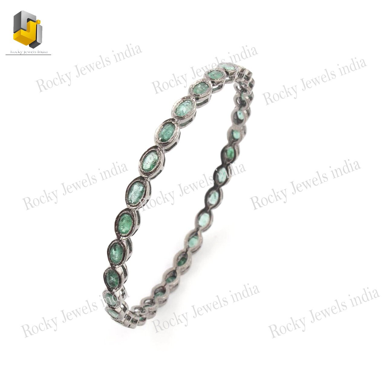 65 Mm Rund 925 Sterling Silber Natürlich Smaragd Edelstein Armreif Oxidierte Farbe Massivsilber Handeinstellung Ovale Form Armband 65 Mm Rund 925 Sterling Silber Natürlich Smaragd Edelstein Armreif Oxidierte Farbe Massivsilber Handeinstellung Ovale Form Armband von RockyJewelsIndia