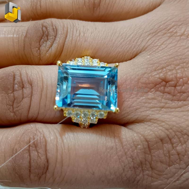 925 Sterling Silber Ring, 14K Gold Moissanite Natürliche Schweizer Blautopas Edelstein Natürlicher Ring Für Unisex Schmuck von RockyJewelsIndia