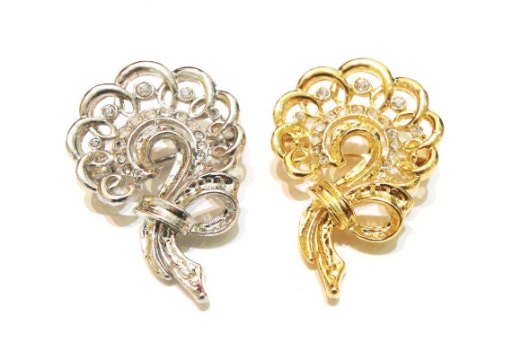 Viele 2 Vintage Gold Ton Und Silber Strass Blume Brunch Brosche von RodaLova