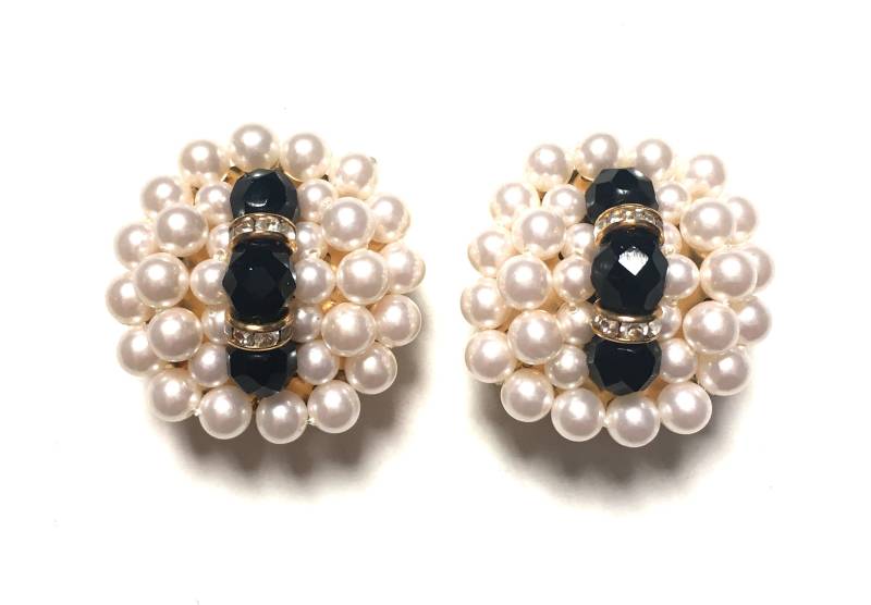 Vintage Faux Perle Cluster Clip Auf Ohrringe Handgemachte Rondel Strass Statement von RodaLova