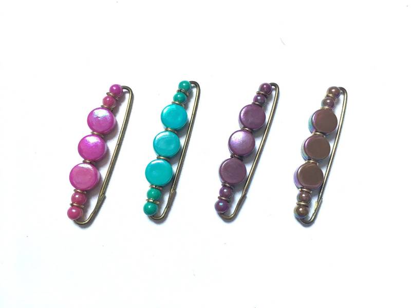 Vintage Luster Runde Flache Perlen Brosche Anstecknadel Lovely Cute Österreich von RodaLova