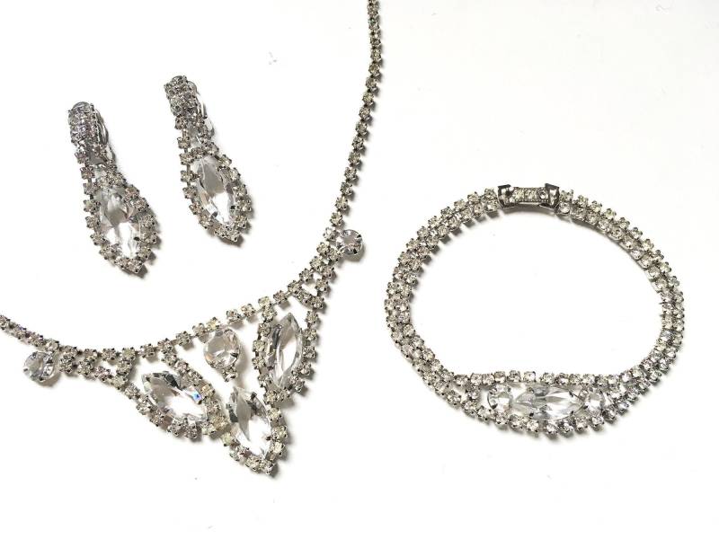 Vintage Swarovski Navette Kristall Halskette Doppel Strain Armband Ohrringe Open Back Schmuck Set 60S Rare Made in Austria von RodaLova