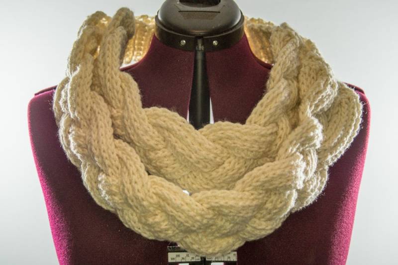 Gehäkelte Double Layer Geflochten Cowl, Off-White/Eggshell von RodentAndCo