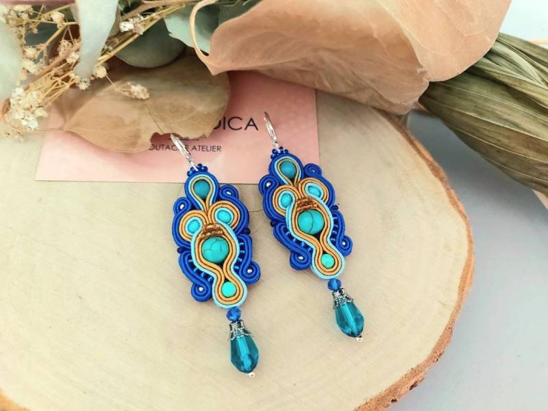 Türkisfarbene Soutache-Ohrringe Boho Chandeliers von RodicaGiftBox