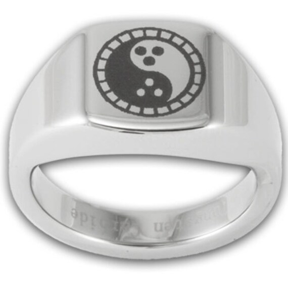 Der Dudeism Tungsten Signet Ring Laser Engraved Symbol Mens Band von RogueRiverJewelry