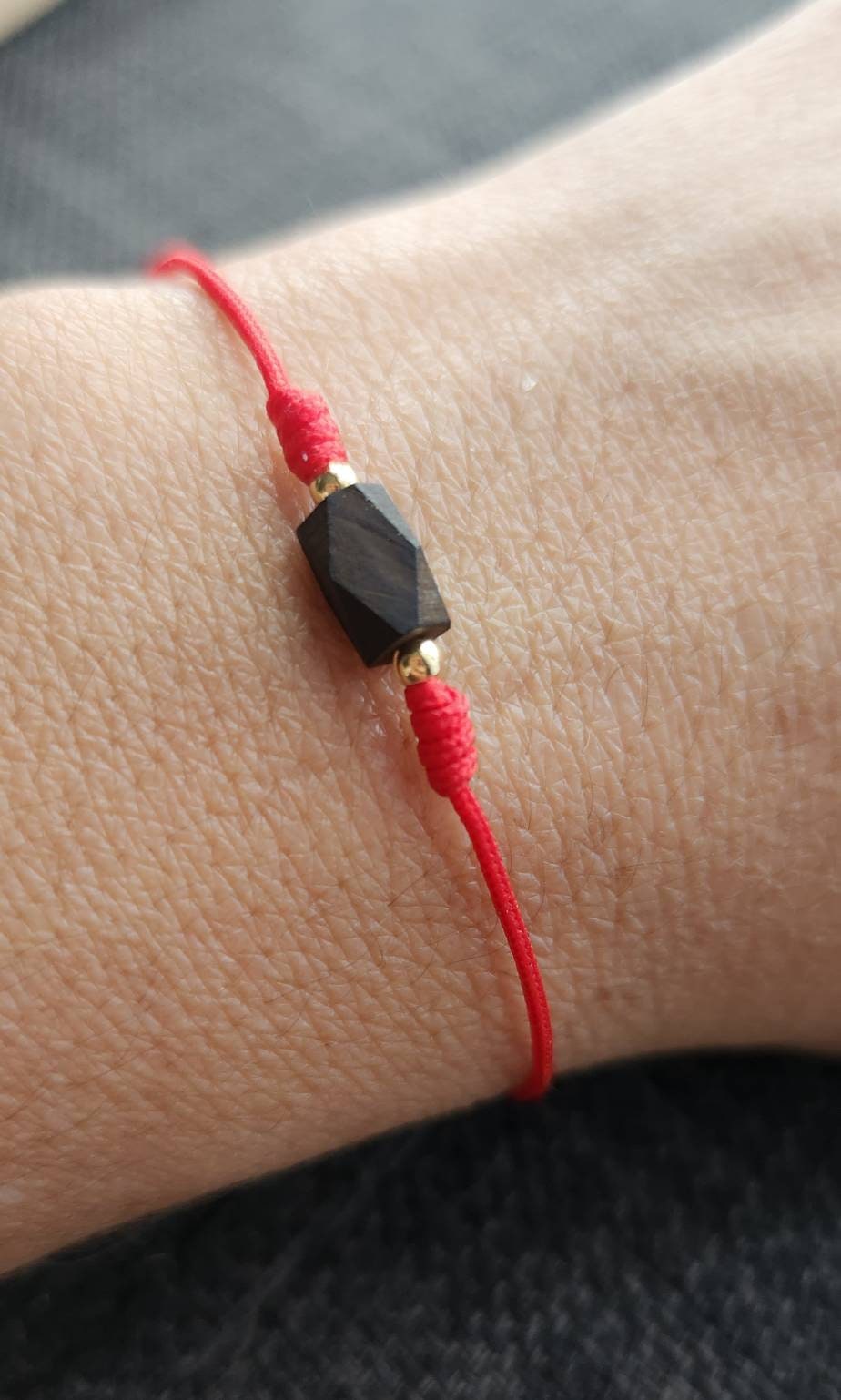 Original Armband Azabach Schnurschutz Natur Rot Schnurarmband, Verstellbarer Schutz Mit Azabach von Rojamajewelry