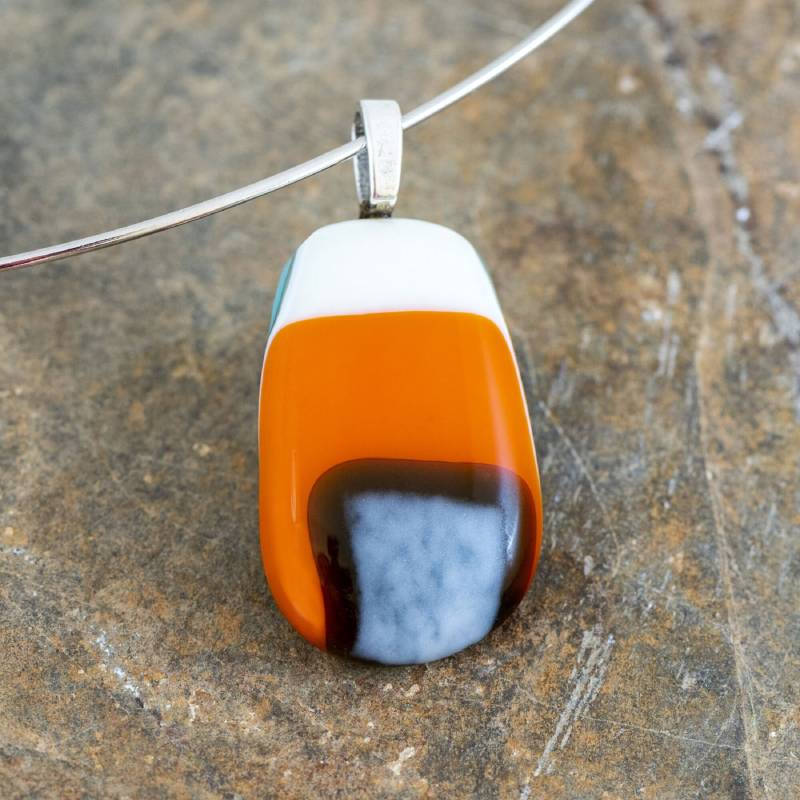 Juwel Anhänger - Vier Farben Geschmolzenem Glas, Einschließlich Metall-Reifen Und Geschenk-Box Juwel Anhänger - Vier Farben Geschmolzenem Glas, Einschließlich Metall-Reifen Und Geschenk-Box von RojkoGlass