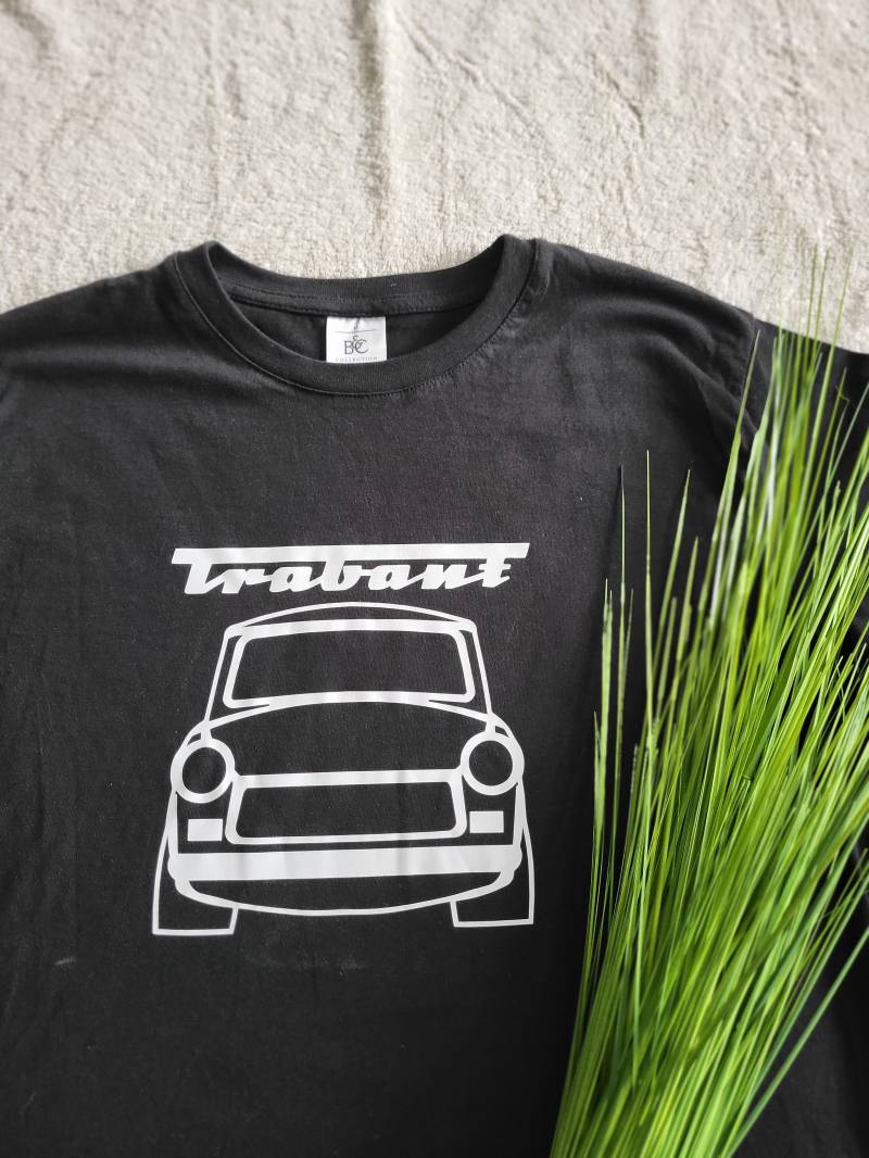 Auto T Shirt Trabi Trabant Rennpappe Ostalgie Oldtimer Youngtimer Herren Unisex Frauen Retro von RollikLG3DD